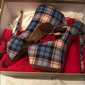 Christian Louboutin RED BOTTOMS